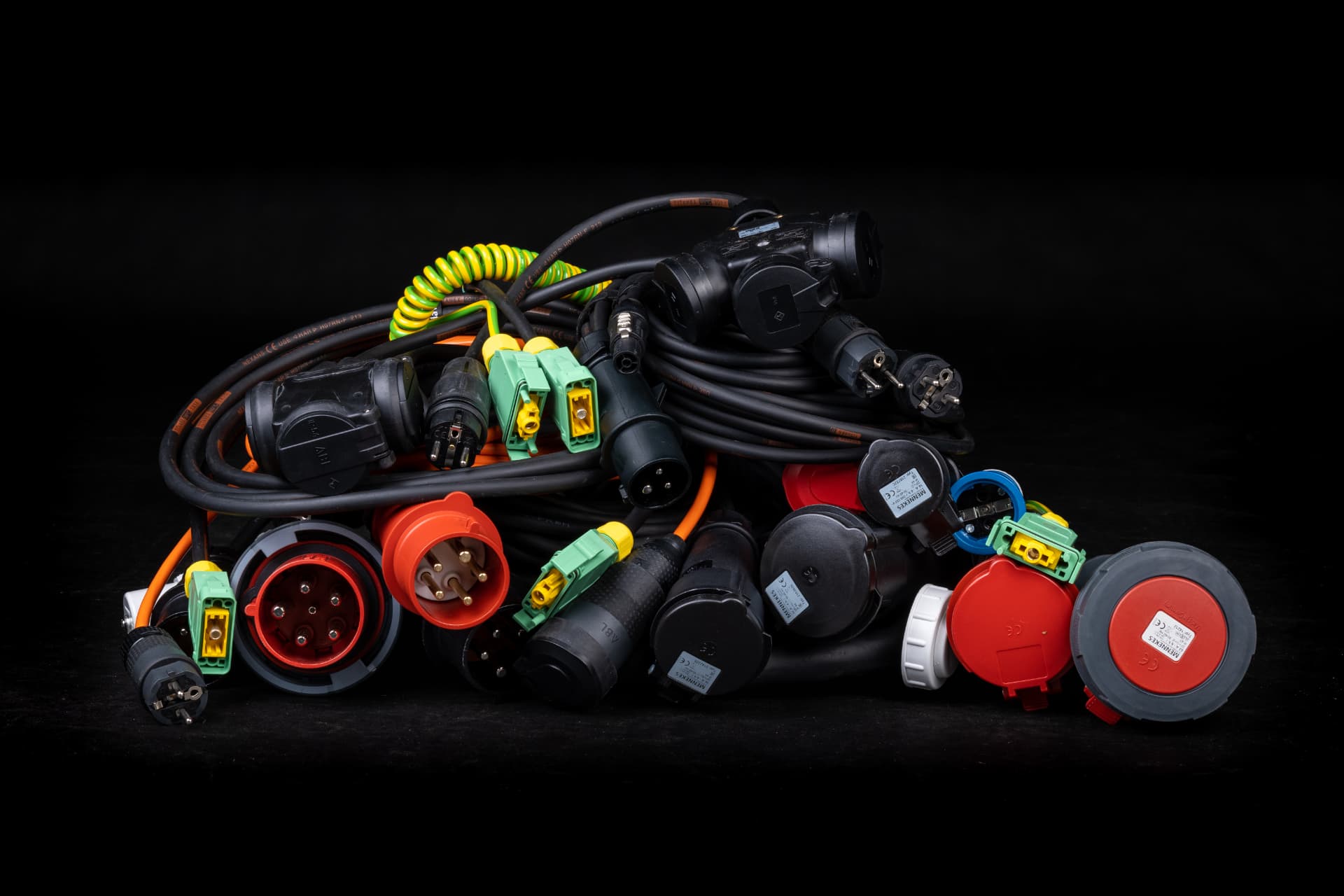 Tesla Tech cable assemblies with professional connectors