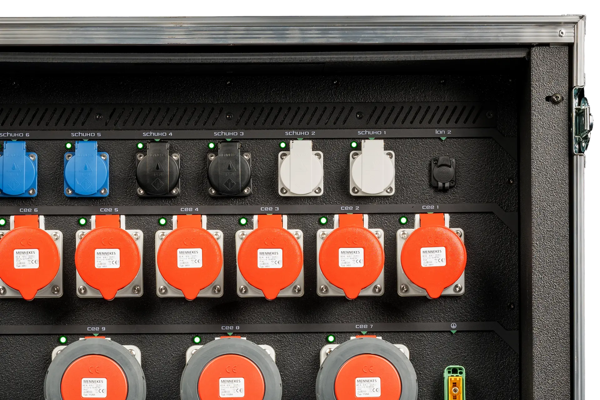 Close-up of the TTPF400-003 rear panel with Schuko sockets and CEE outputs