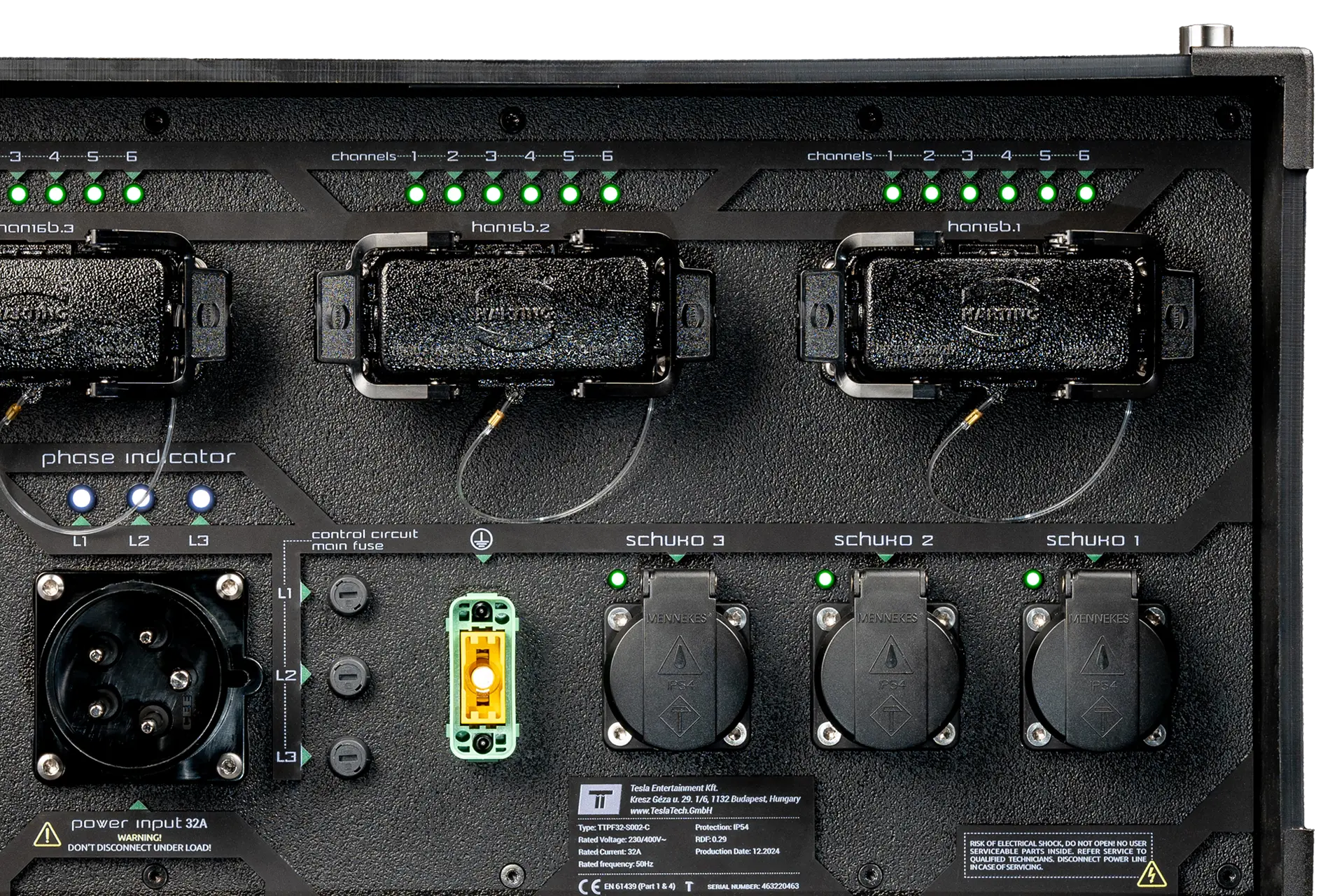 Close-up of the TTP32-002 rear panel with HAN® 16E outputs, channel LEDs and Schuko sockets